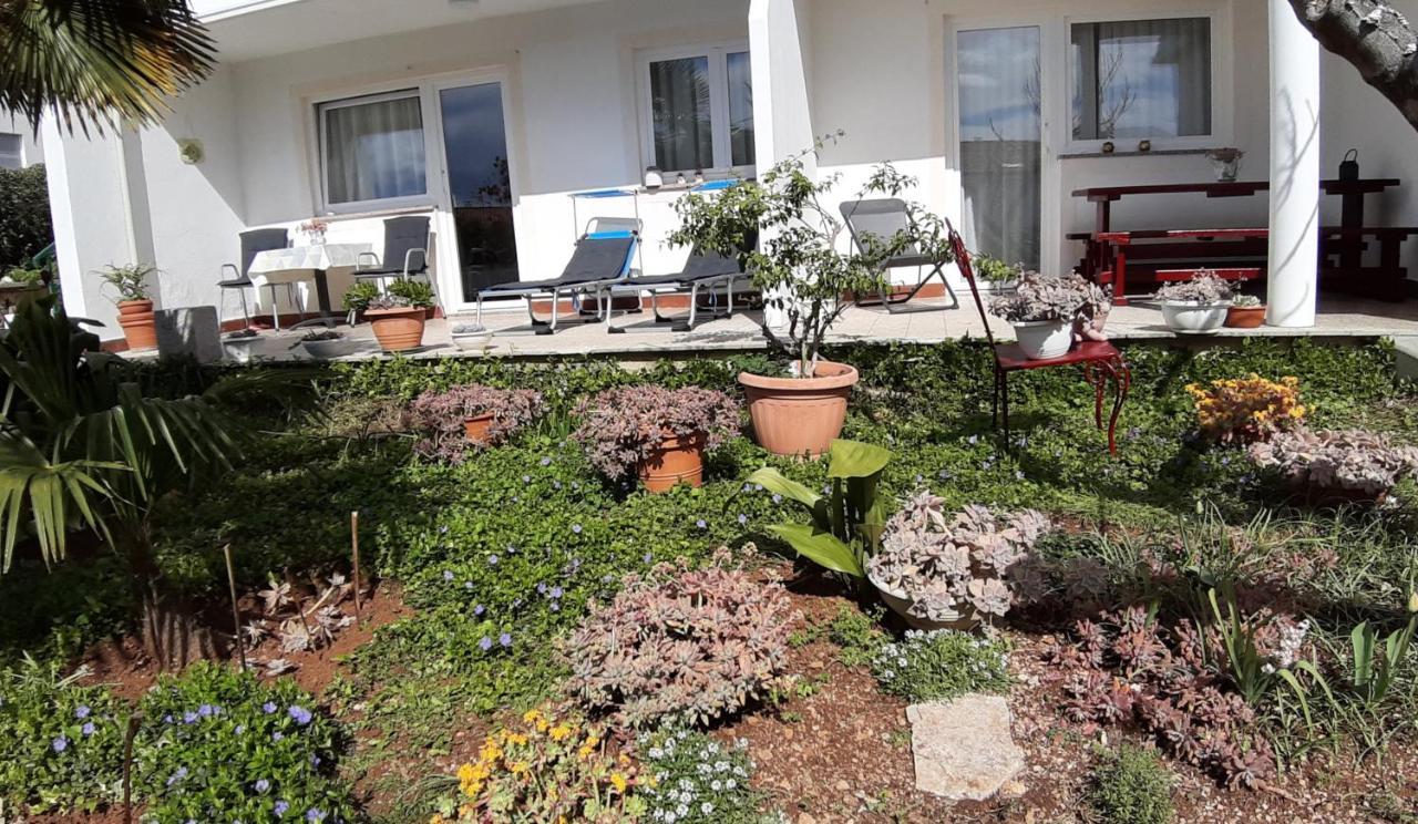 Apartments Summer Bloom Krk Town Bagian luar foto