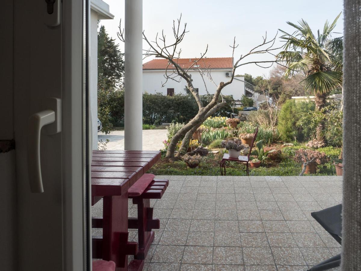 Apartments Summer Bloom Krk Town Bagian luar foto