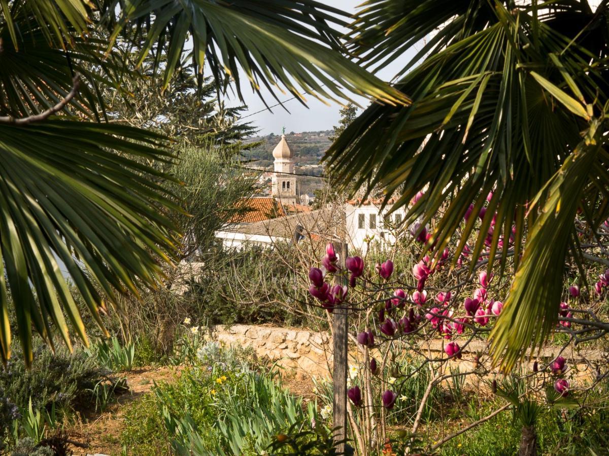 Apartments Summer Bloom Krk Town Bagian luar foto